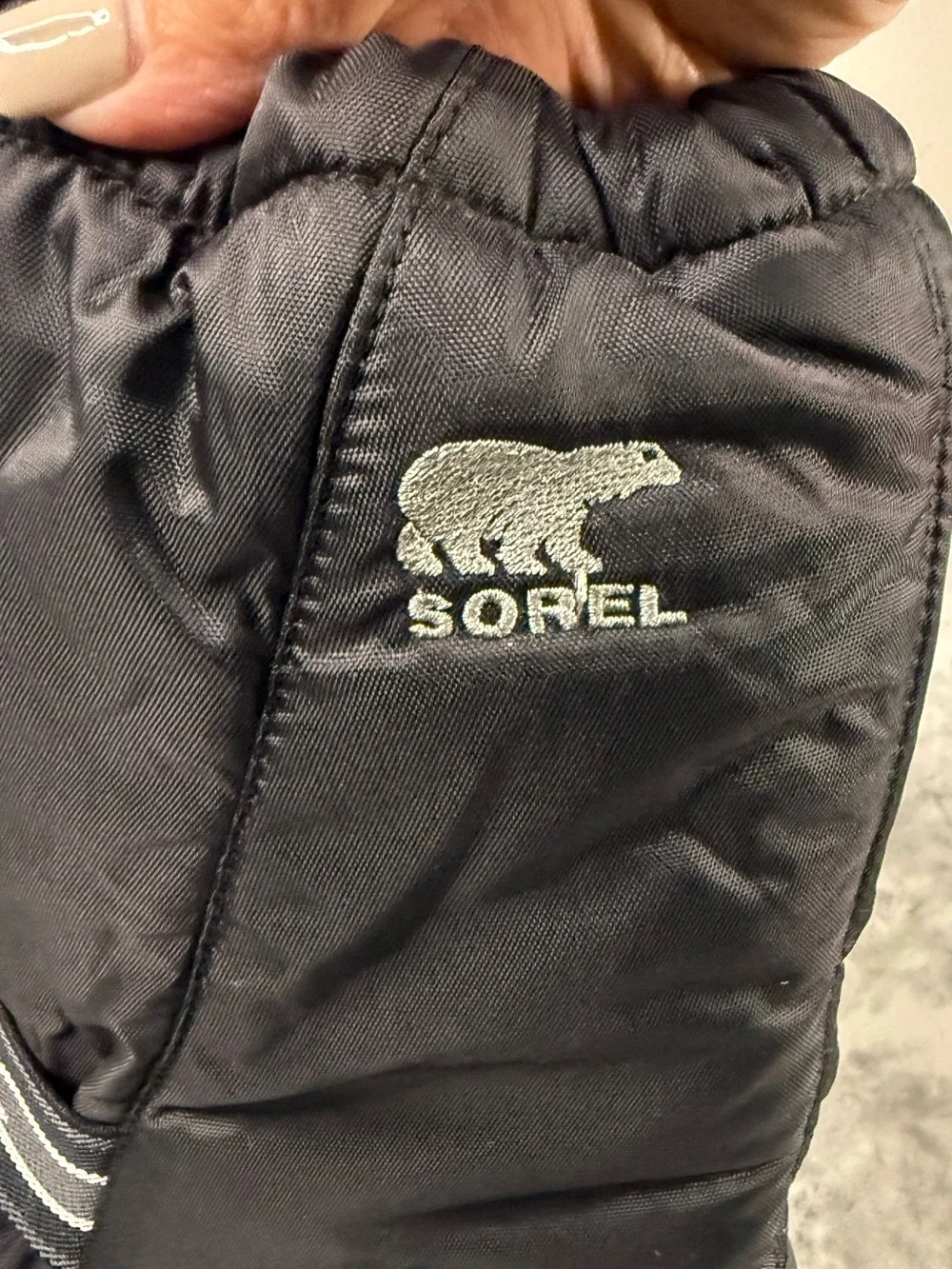 Sorel Unisex Insulated Waterproof Belted Mid Calf Snow Boots Black Size 7